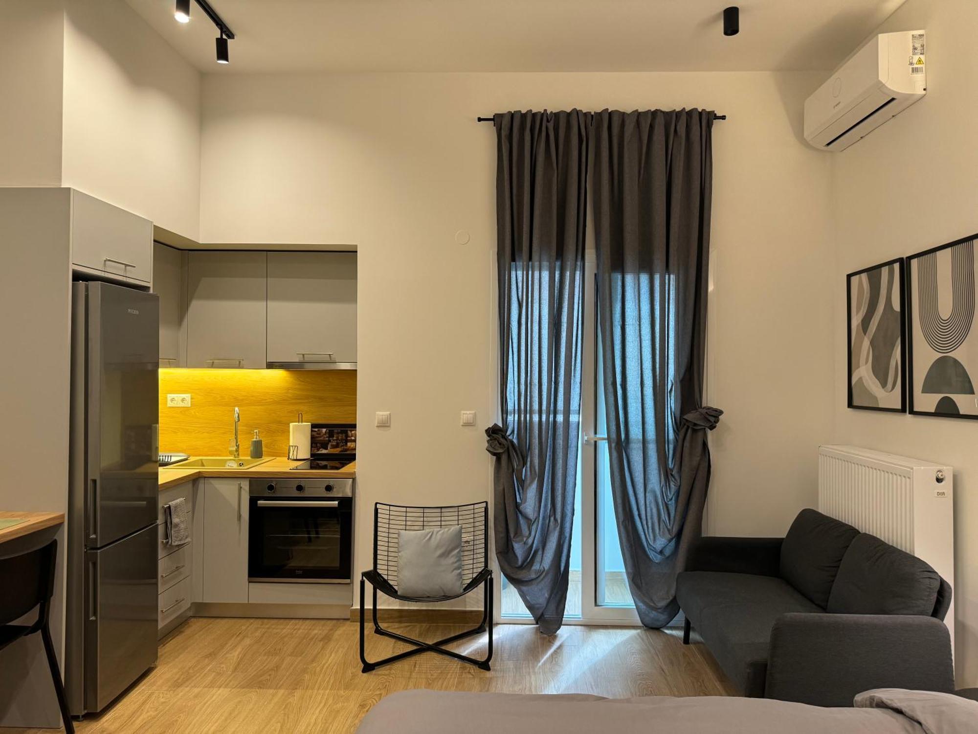 Dekolomvou Apartment *